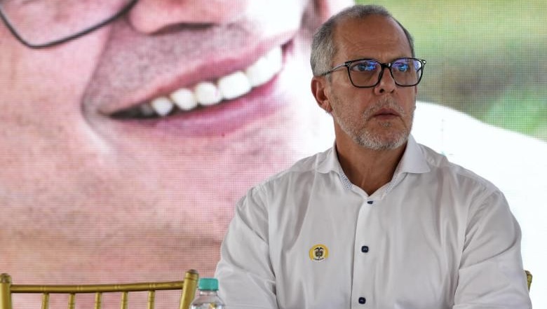Suspenden a Alfredo Saade por presunta participación en política en plena campaña presidencial